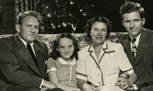 A black and white photograph of Hollywood actor Spencer Tracy and his wife, Louise Treadwell.