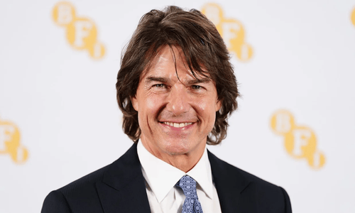 Fans reacting on social media to Tom Cruise winning an honorary Oscar.