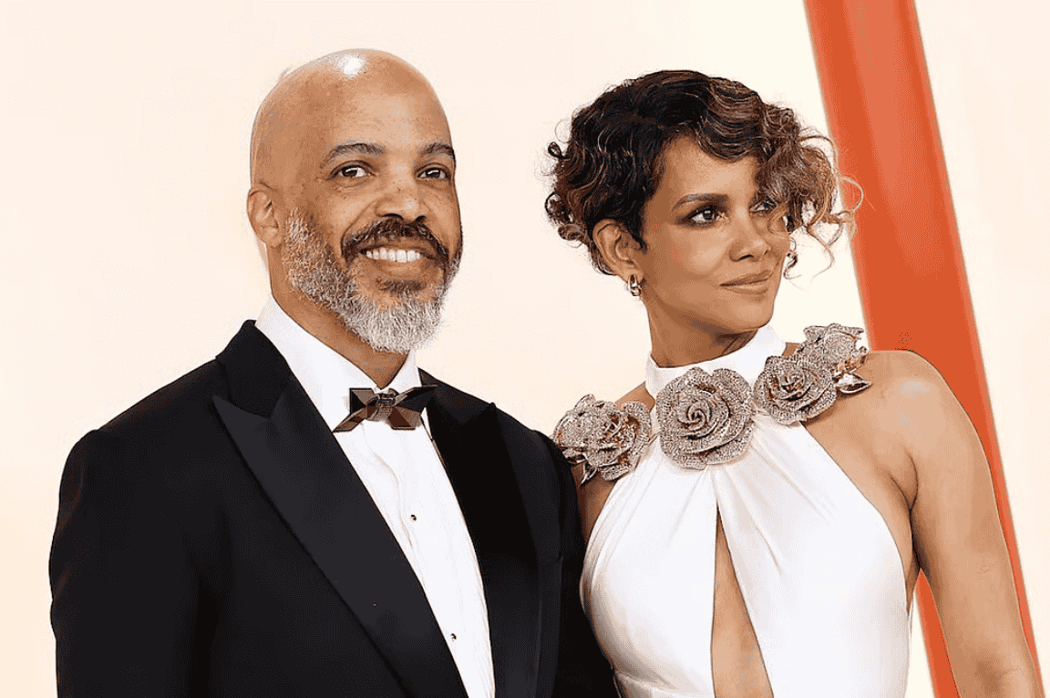 Halle Berry Gets Engaged to Van Hunt — Romance Reignited