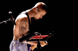 Justin Bieber Performs in Underwear at the Grammys and Breaks the Internet