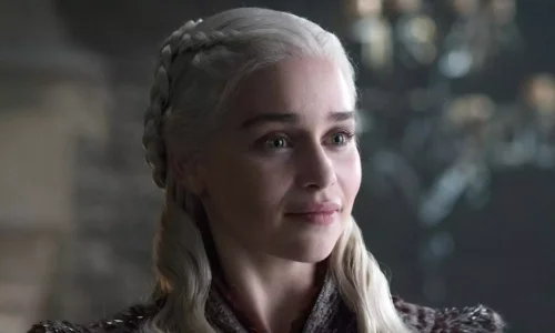 Emilia Clarke as Daenerys Targaryen in a Game of Thrones scene
