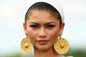 Zendaya’s Ancient Artifact Fashion Debate for ‘Odyssey’