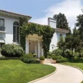 Angelina Jolie Sells Her Los Angeles Estate for $24.75 Million